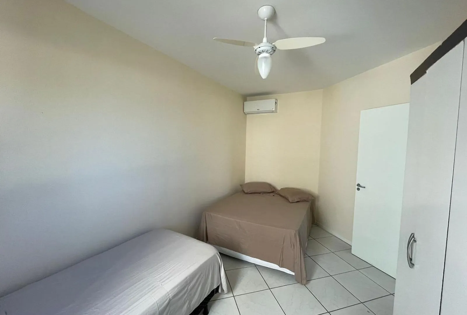 Apartamentos Com Vista Mar Na Praia Dos Ingleses Florianópolis 0*,  Brasil