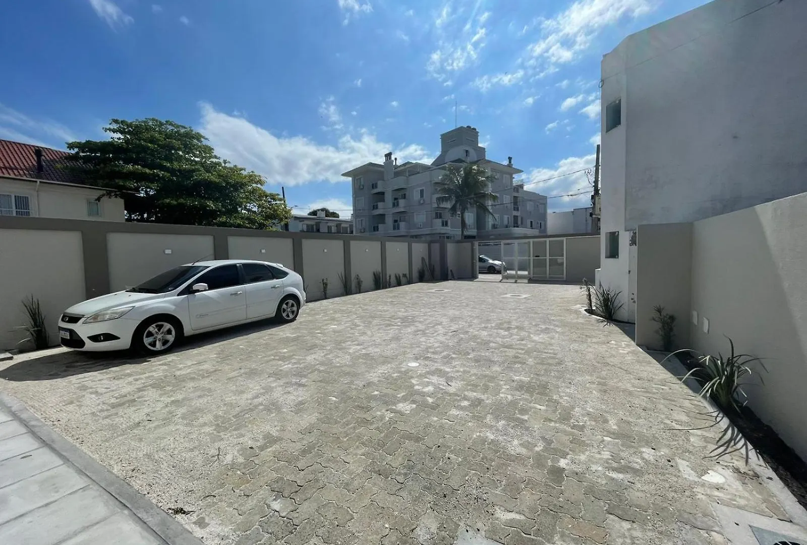 Apartamentos Com Vista Mar Na Praia Dos Ingleses Florianópolis 0*,  Brasil